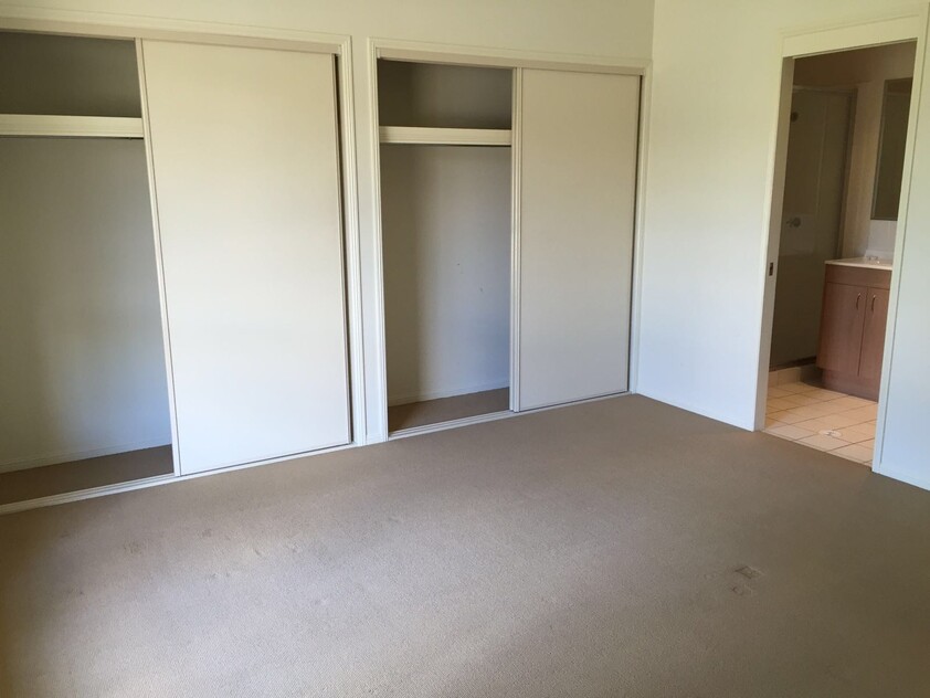 18 Juniper Street Heathwood QLD 4110 House for Rent