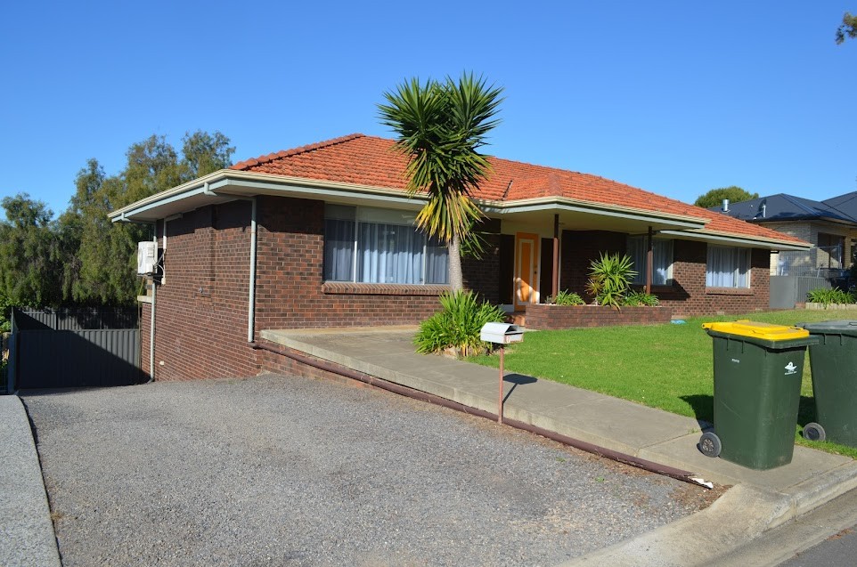 7 Kingston Cres Kingston Park SA 5049 House for Rent