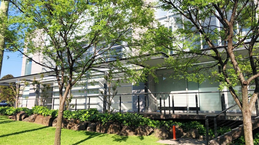 Corner Site - Entire Floor, Make an Offer !