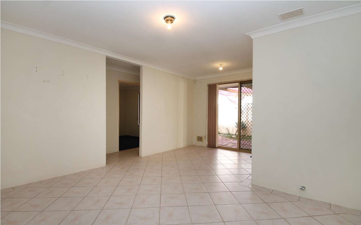 11/25 Rochester Avenue Beckenham WA 6107 House for Sale