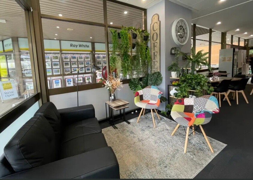 WAGTAIL CAFE RENOVATED - NEAR NEW EQUIPMENT LITTLE COMPETITION
