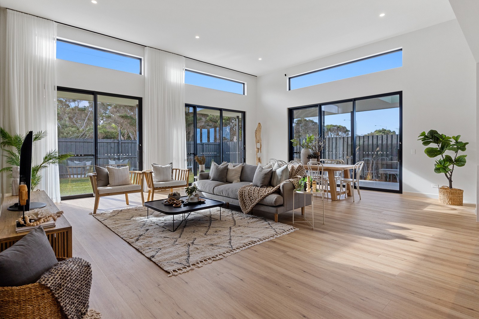 23 Cassinia St Inverloch VIC 3996 House for Sale