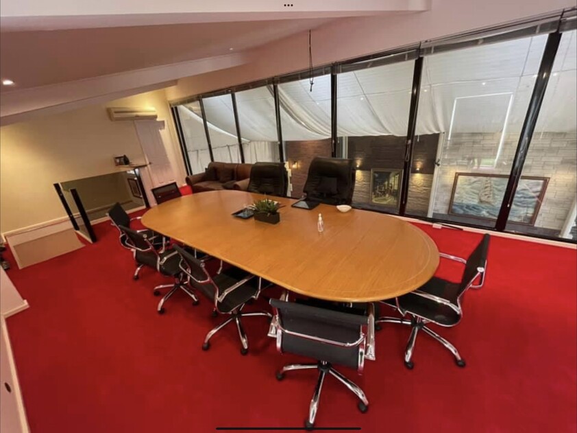 Prime Location Office/Warehouse - Versatile, City Fringe Location