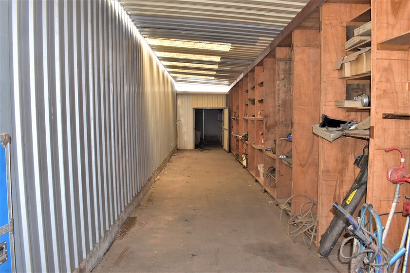 Prime Location Office/Warehouse - Versatile, City Fringe Location