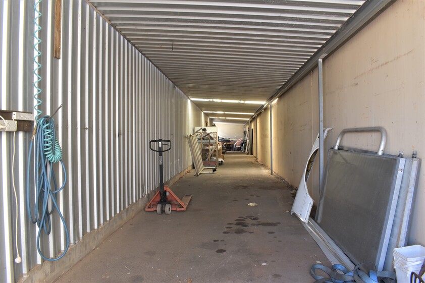 Prime Location Office/Warehouse - Versatile, City Fringe Location