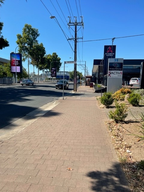 IMPRESSIVE OFFICE SUITE OPPOSITE WAYVILLE SHOWGROUNDS
