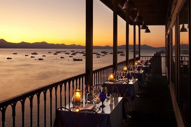 LEASE TRANSFER + RESTAURANT EQUIPMENT Noosa Waterfront Restaurant TOP Location