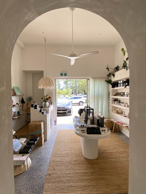 Retail showroom plus office