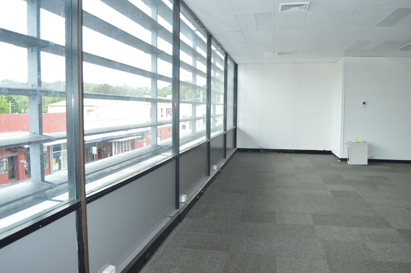 82 sqm Level 1 Office Suite in Cardiff CBD
