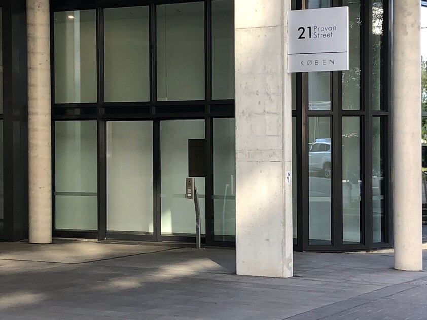 $580 per week Available from 12th March 2023. Superb unobstructed views, north-east facing.