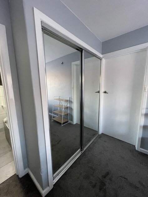 Sunny Apartment in the Perfect Location!