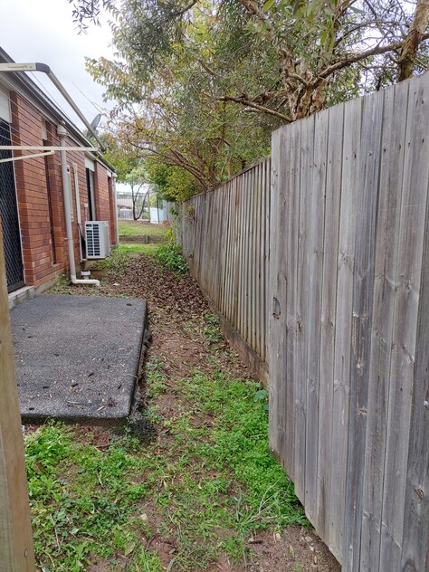 Long established gardening and maintenance service