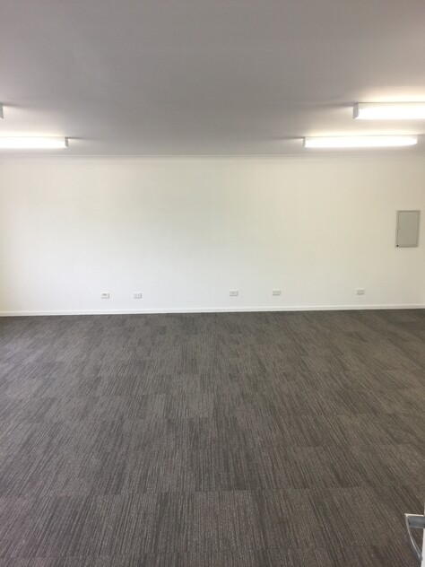 OUTSTANDING WAREHOUSE AVAILABLE NOW