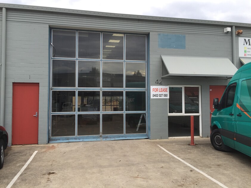 OUTSTANDING WAREHOUSE AVAILABLE NOW