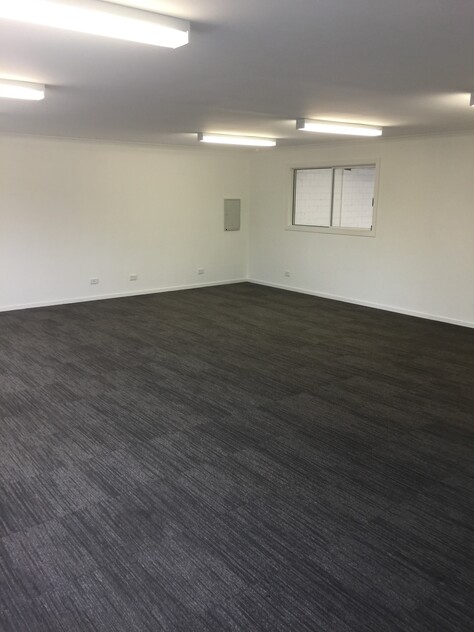OUTSTANDING WAREHOUSE AVAILABLE NOW