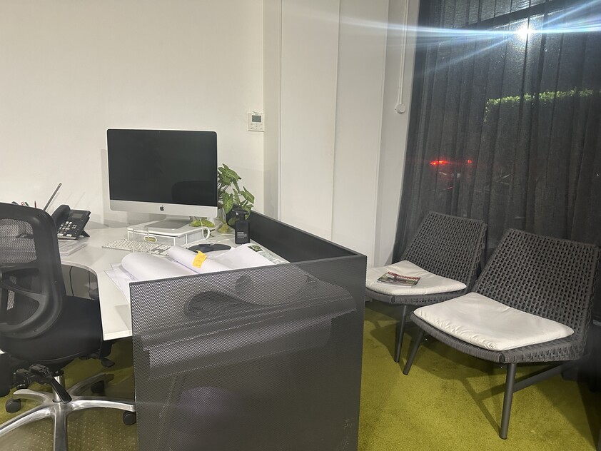 Brilliant commercial lease opportunity for architects / designers/ creative consultants/business consultants