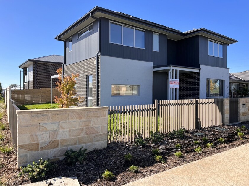 Brand New Luxurious Family House for Lease!