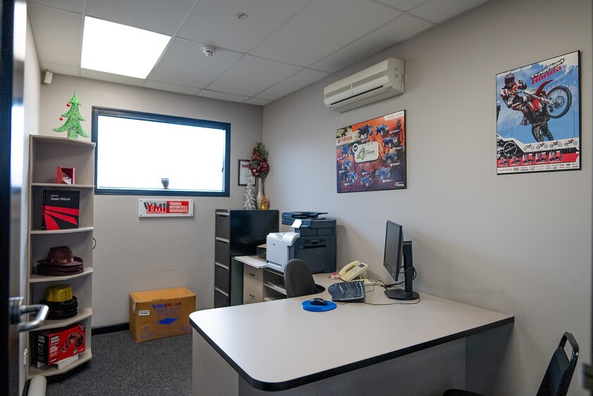 FREEHOLD PREMISES IN PROMINENT POSITION WITH SOLID MOTORCYCLE DEALERSHIP BUSINESS