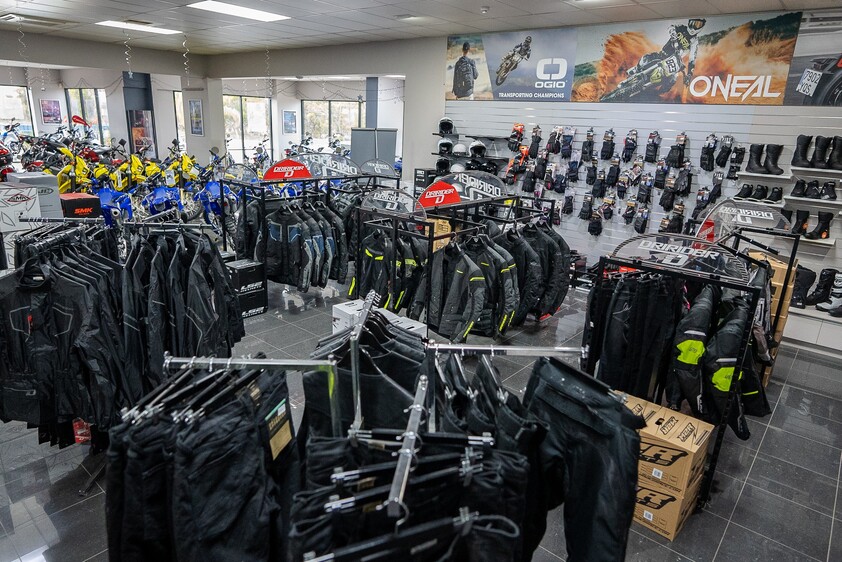 FREEHOLD PREMISES IN PROMINENT POSITION WITH SOLID MOTORCYCLE DEALERSHIP BUSINESS