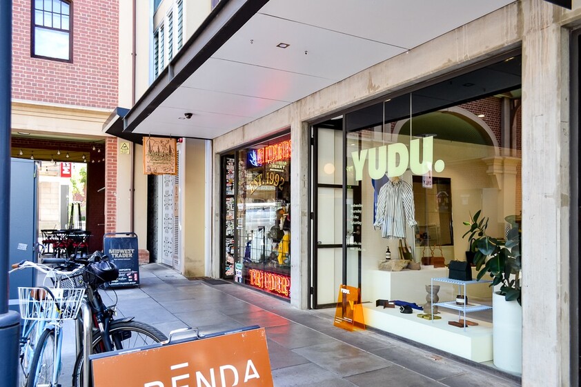 SUPERB LITTLE 50 SQM EAST END RETAIL GEM - ON EBENEZER PLACE