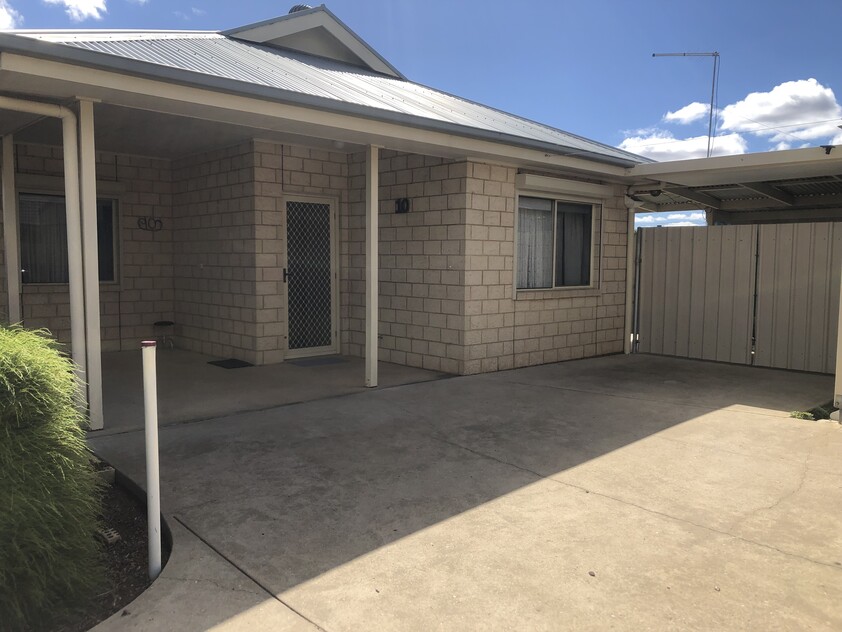Great secluded location, close to golf course