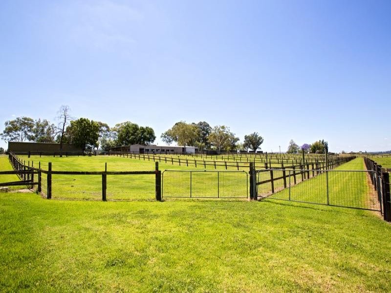 SUPERB EQUESTRIAN COMPLEX FOR LEASE - LONG LEASE AVAILABLE