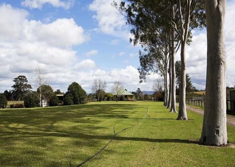 SUPERB EQUESTRIAN COMPLEX FOR LEASE - LONG LEASE AVAILABLE