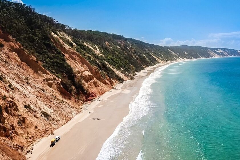 ACCOMMODATION BUSINESS IN PARADISE - PRIME LOCATION - NORTH OF NOOSA HEADS