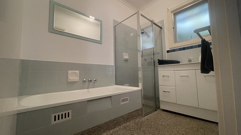 3-bedroom sanctuary 5 mins from the beach