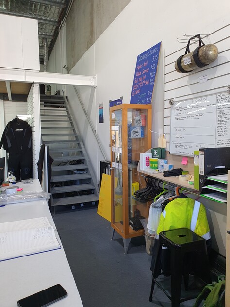 Showroom / Warehouse / store front