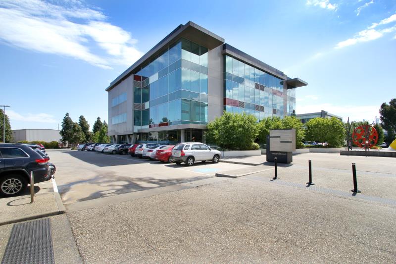Turn Key Operation Cafe/Restaurant/Function Venue For Sale in Modern Business Park