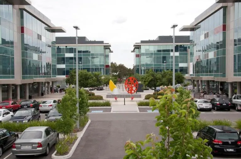 Turn Key Operation Cafe/Restaurant/Function Venue For Sale in Modern Business Park