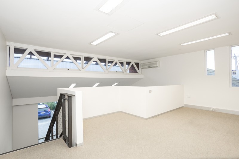 SUPERB MODERN SPACE OF 159 SQM PROSPECT ROAD VILLAGE HEART