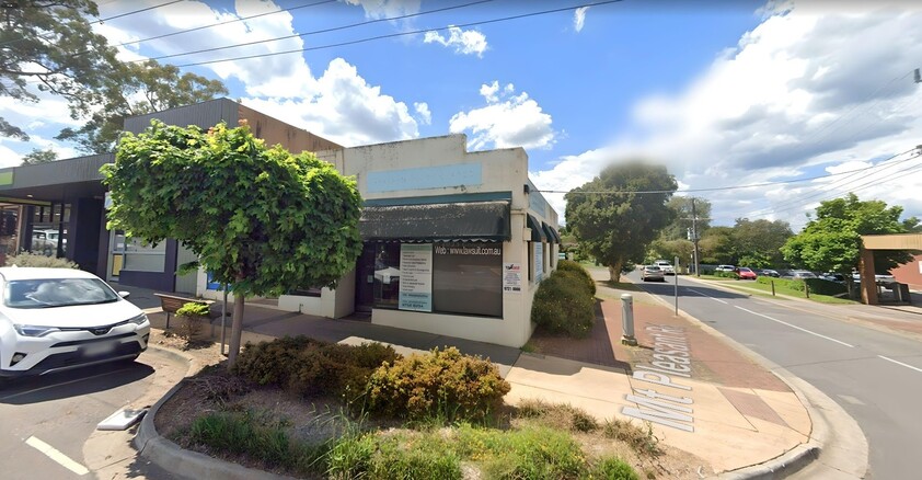 High Exposure Corner Location Main Street Monbulk
