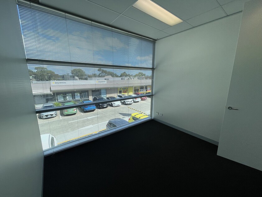 TREATMENT ROOMS/OFFICE/MEDICAL - LANDLORD INCENTIVES