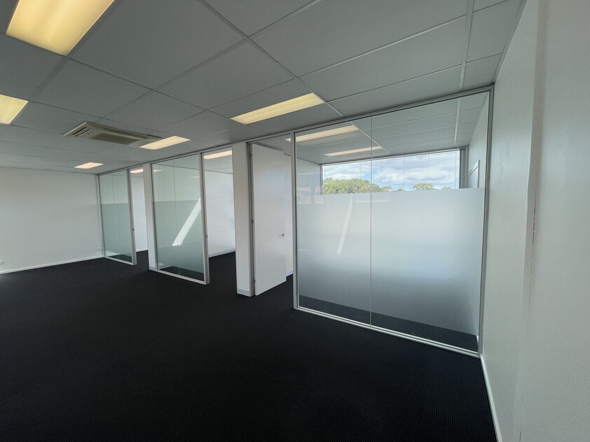 TREATMENT ROOMS/OFFICE/MEDICAL - LANDLORD INCENTIVES
