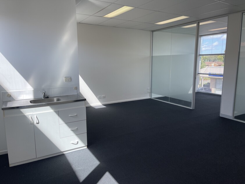 TREATMENT ROOMS/OFFICE/MEDICAL - LANDLORD INCENTIVES