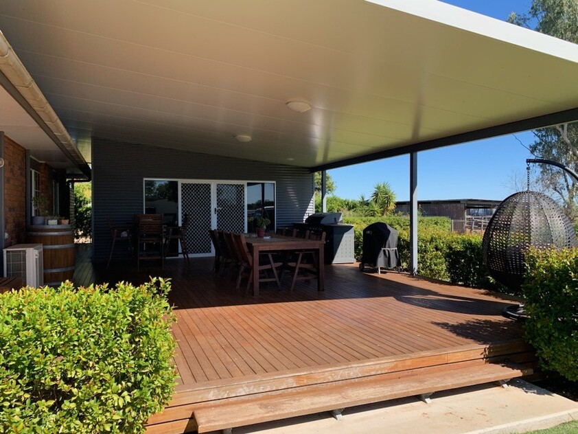 Barcaldine QLD / Tourism for Sale