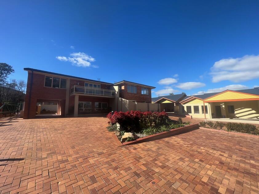 Kinross Mews Situated East Orange