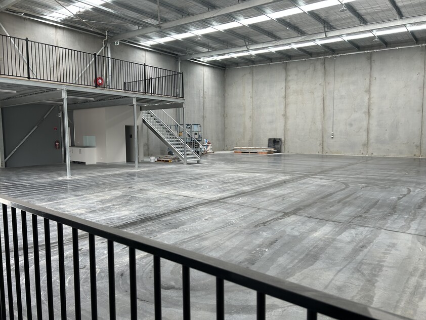 Office/factory warehouse