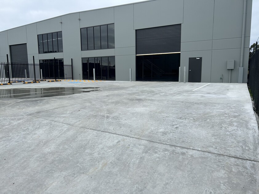 Office/factory warehouse