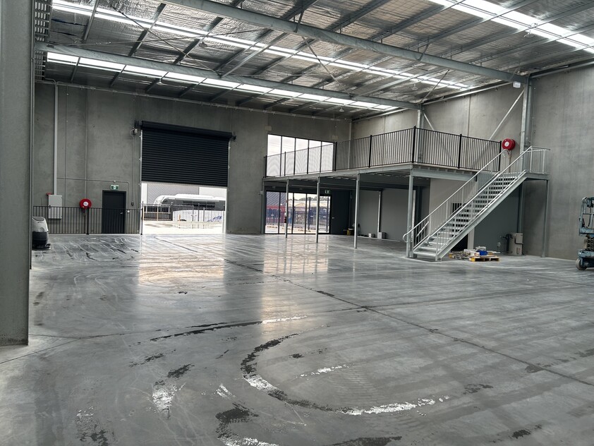 Office/factory warehouse