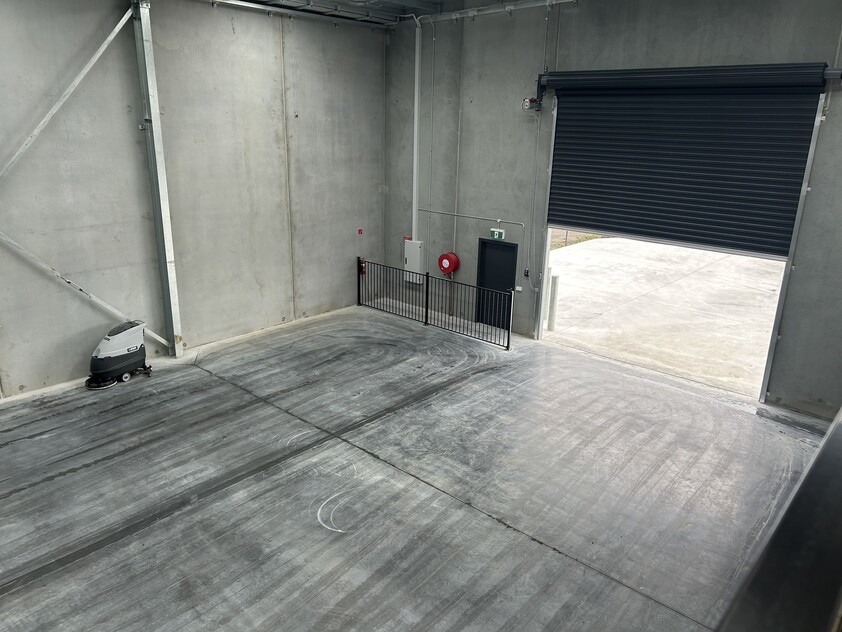 Office/factory warehouse
