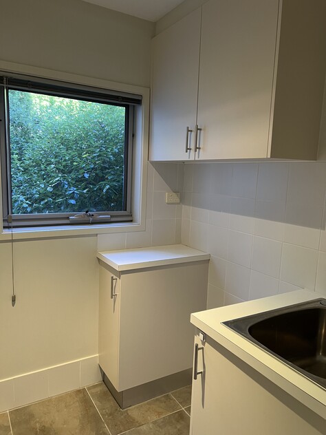 APPLICATION RECEIVED- Modern bright duplex in central Woden - close to schools