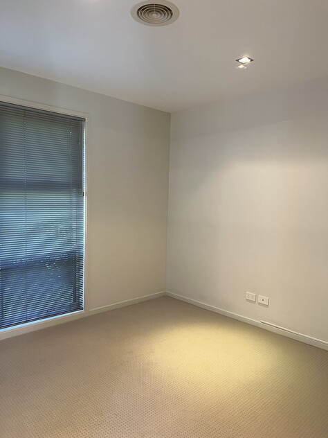 APPLICATION RECEIVED- Modern bright duplex in central Woden - close to schools
