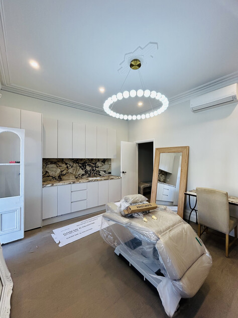 READY TO GO Premium Retails/Clinic /Showroom/Consulting/Restaurant Priced to lease quickly