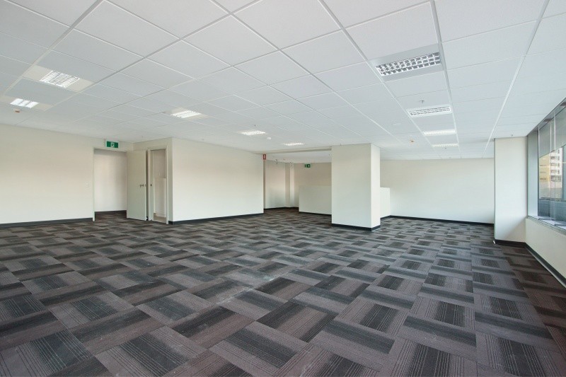 Commercial Space Available: Prime Location, Endless Possibilities!