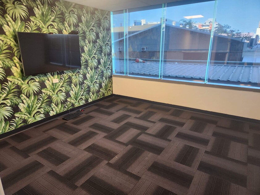 Commercial Space Available: Prime Location, Endless Possibilities!