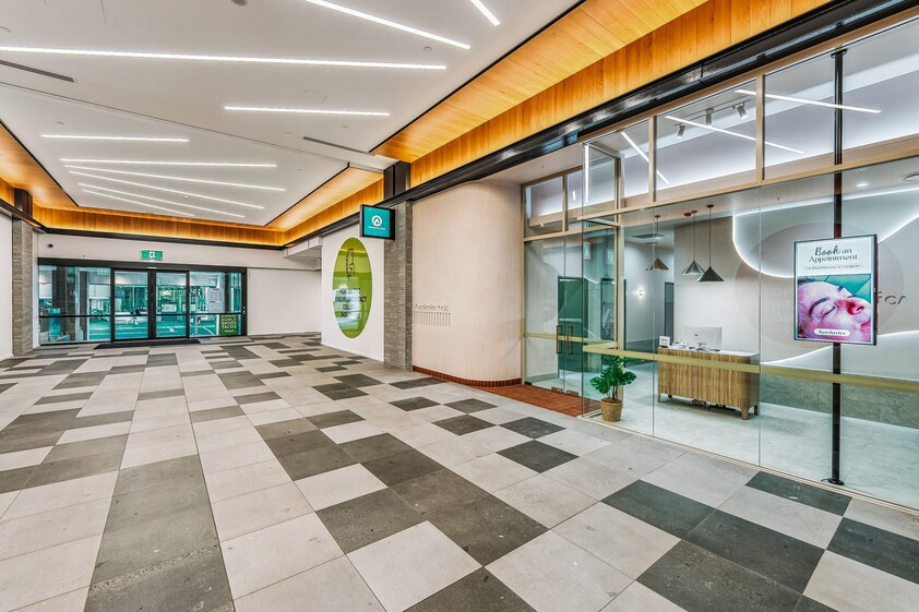 Exciting Leasing Opportunity for Hair, Beauty & Wellness Professionals!
