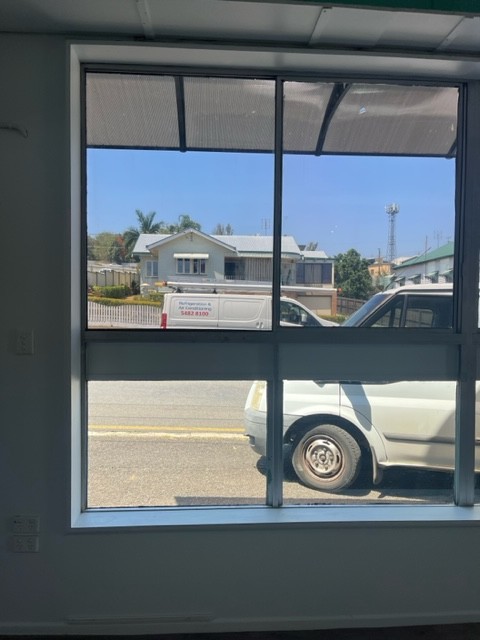 High Exposure 500sq mtr open showroom with many surrounding Businesses.